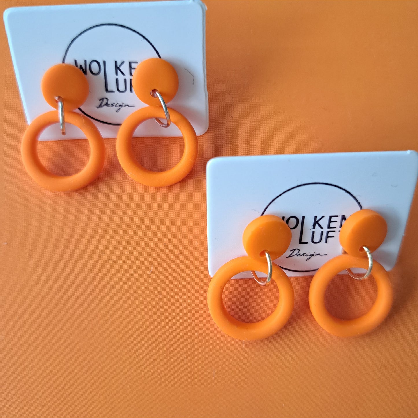 BILLY, kleine Statement-Ohrhänger, Rot oder Orange/Gold oder Silber