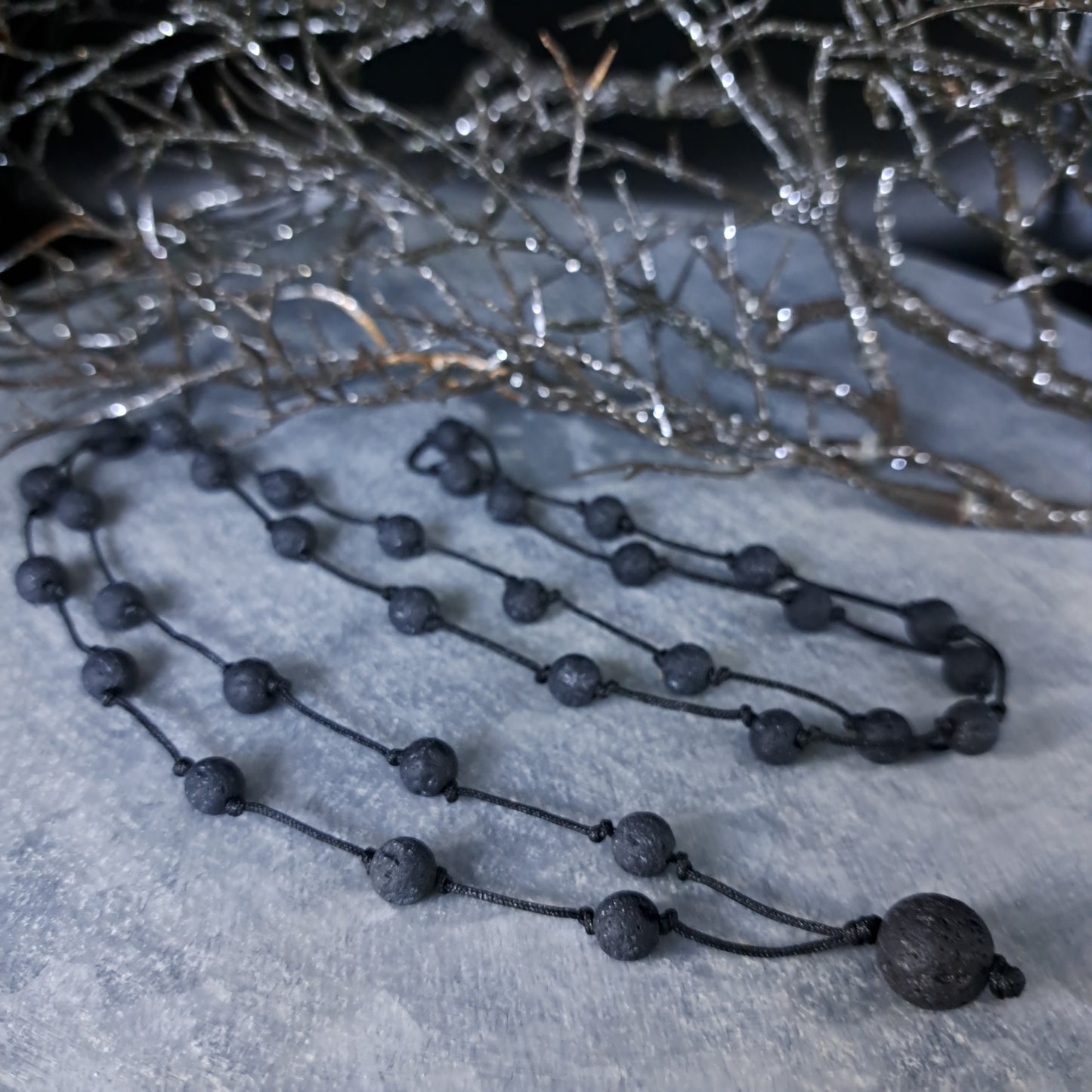 NICK, chain, lava stone 6mm, black