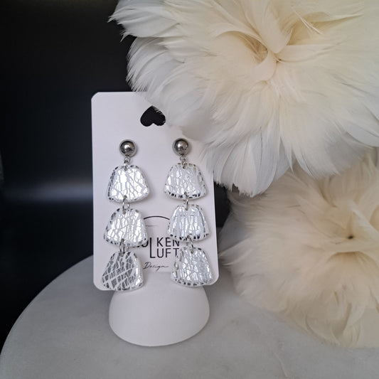 ALICE statement earrings, white/silver